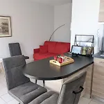 T3 Climatise Rdc Avec Terrasse, Parking, Proche Activites - - Fr-1-797-30 Διαμέρισμα