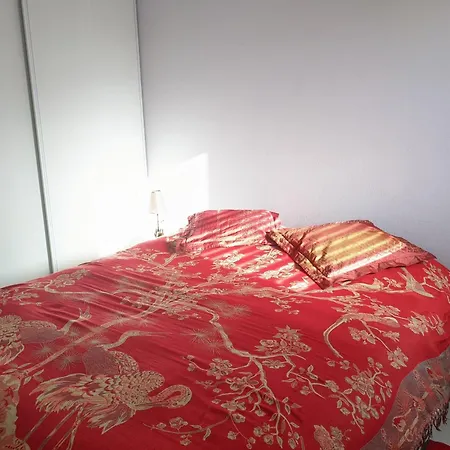 T3 Climatisé Rdc Avec Terrasse, Parking, Proche Activités - - Fr-1-797-30 Port-la-Nouvelle