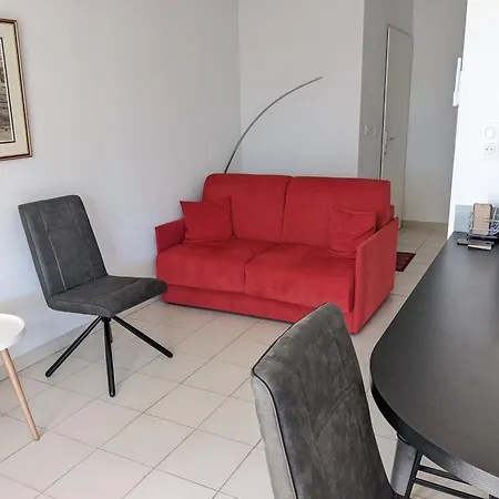 T3 Climatise Rdc Avec Terrasse, Parking, Proche Activites - - Fr-1-797-30 Apartamento *