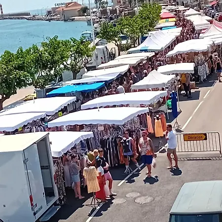 T3 Climatise Rdc Avec Terrasse, Parking, Proche Activites - - Fr-1-797-30 Διαμέρισμα *